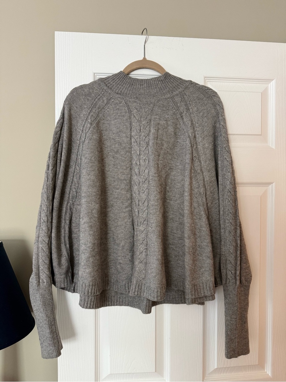 S/M Hem & Thread Gray pancho Ribbed Crew Neck Sweater